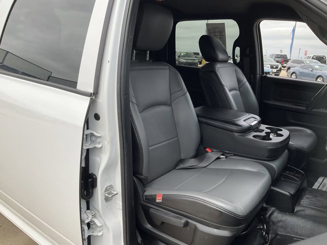 Used 2025 RAM 3500 Tradesman AWD/4WD image 17