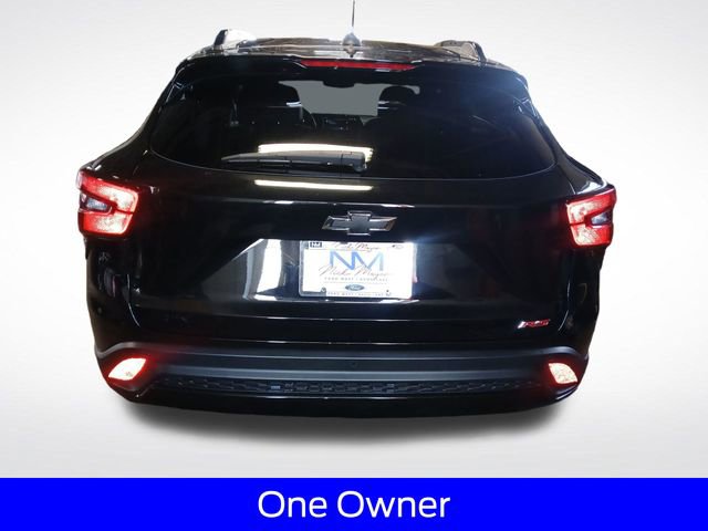 Used 2025 Chevrolet Trax RS w/ Sunroof Package FWD image 8
