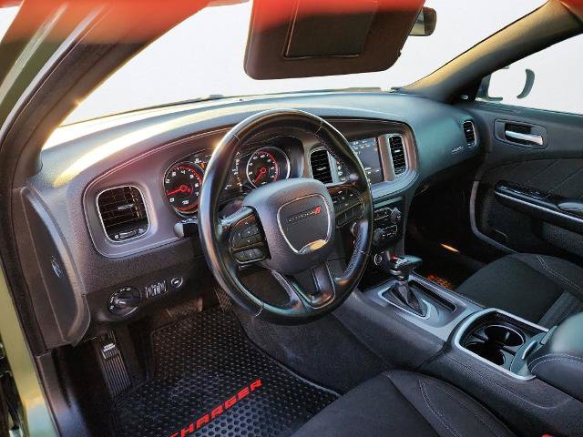 Used 2023 Dodge Charger SXT RWD image 9