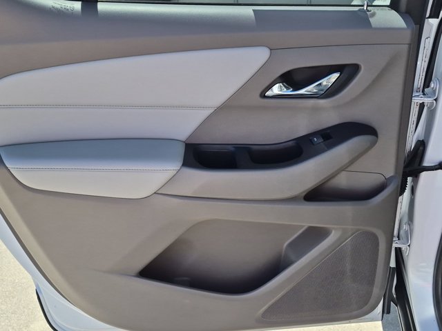 Used 2018 Chevrolet Traverse LT FWD image 28