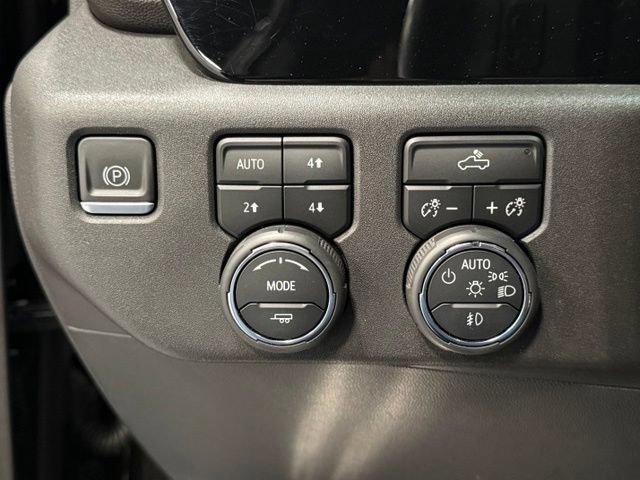 Used 2023 Chevrolet Silverado 1500 LT Trail Boss w/ Protection Package AWD/4WD image 17