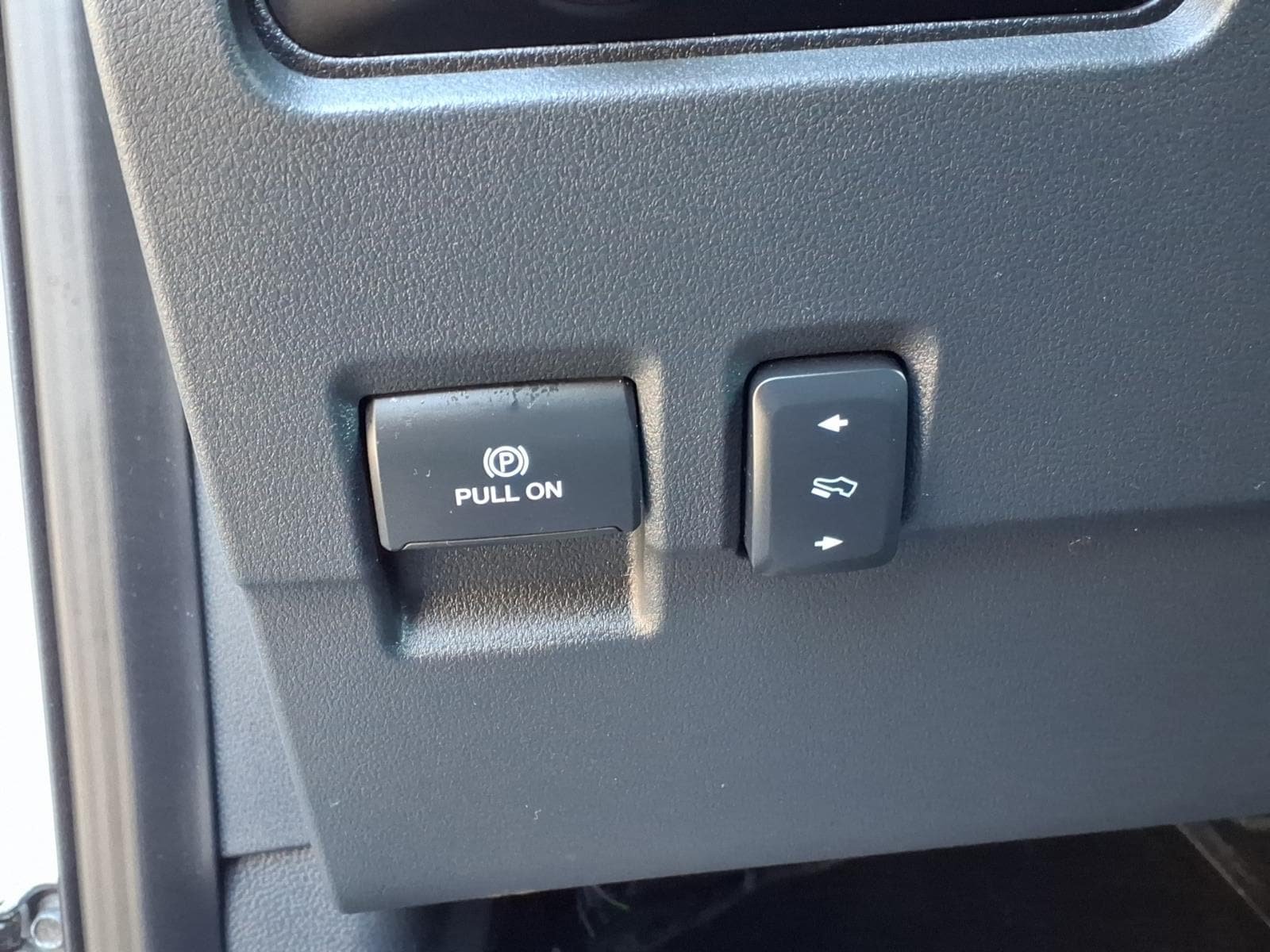 Certified 2023 Ford F250 Lariat AWD/4WD image 24
