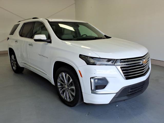 Used 2023 Chevrolet Traverse Premier FWD image 1