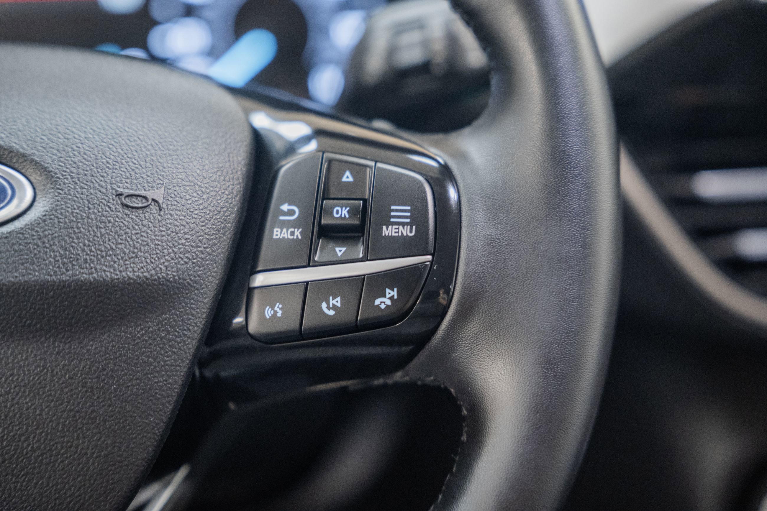 Certified 2021 Ford Escape SE w/ SE Sport Appearance Package image 35