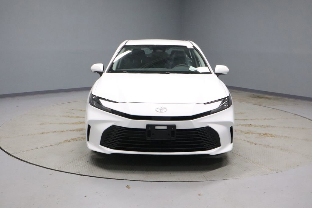 Used 2025 Toyota Camry LE FWD image 8