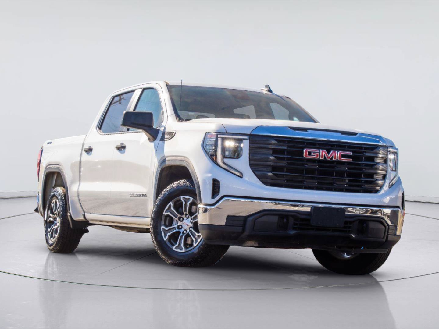 Used 2023 GMC Sierra 1500 Pro AWD/4WD image 2