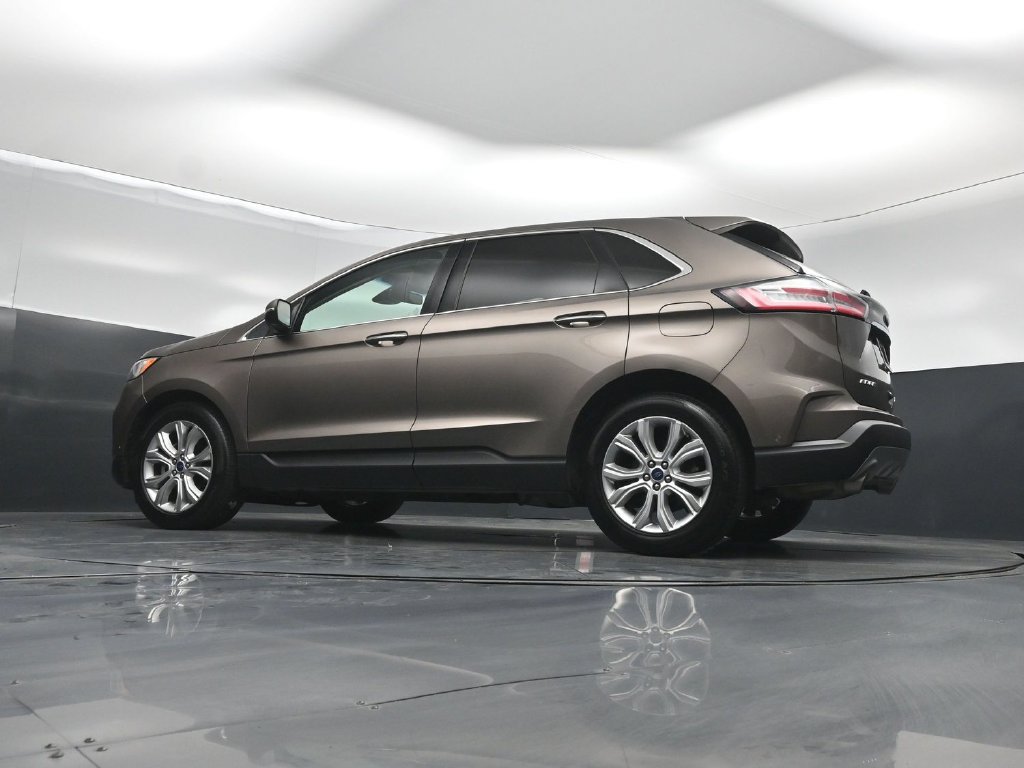 Certified 2019 Ford Edge Titanium w/ Equipment Group 301A FWD image 55