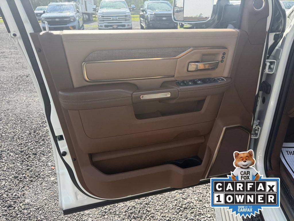 Used 2022 RAM 3500 Limited AWD/4WD image 29