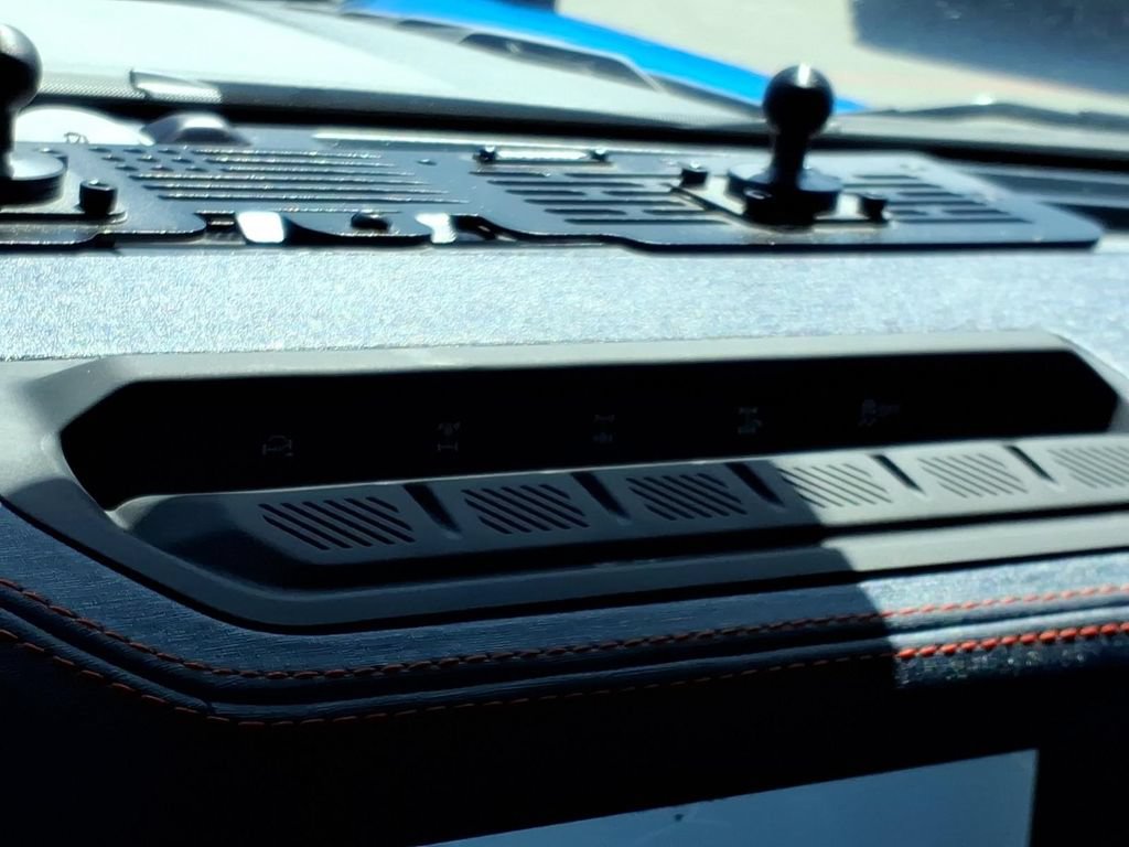 Certified 2025 Ford Bronco Raptor AWD/4WD image 27