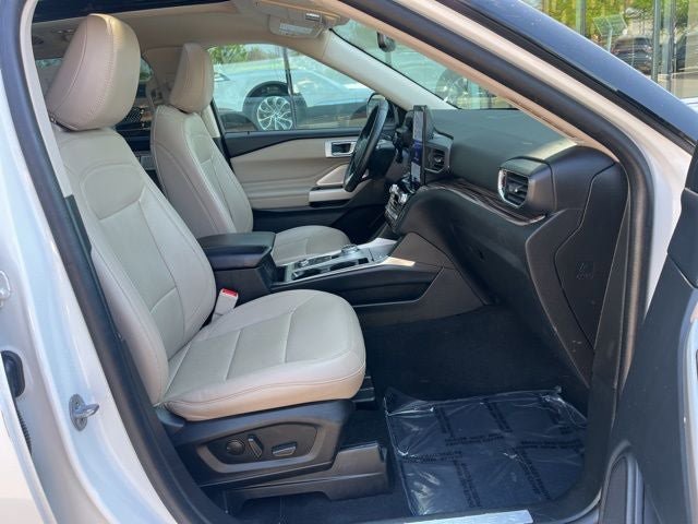 Certified 2023 Ford Explorer Limited w/ Limited Technology Package AWD/4WD image 22