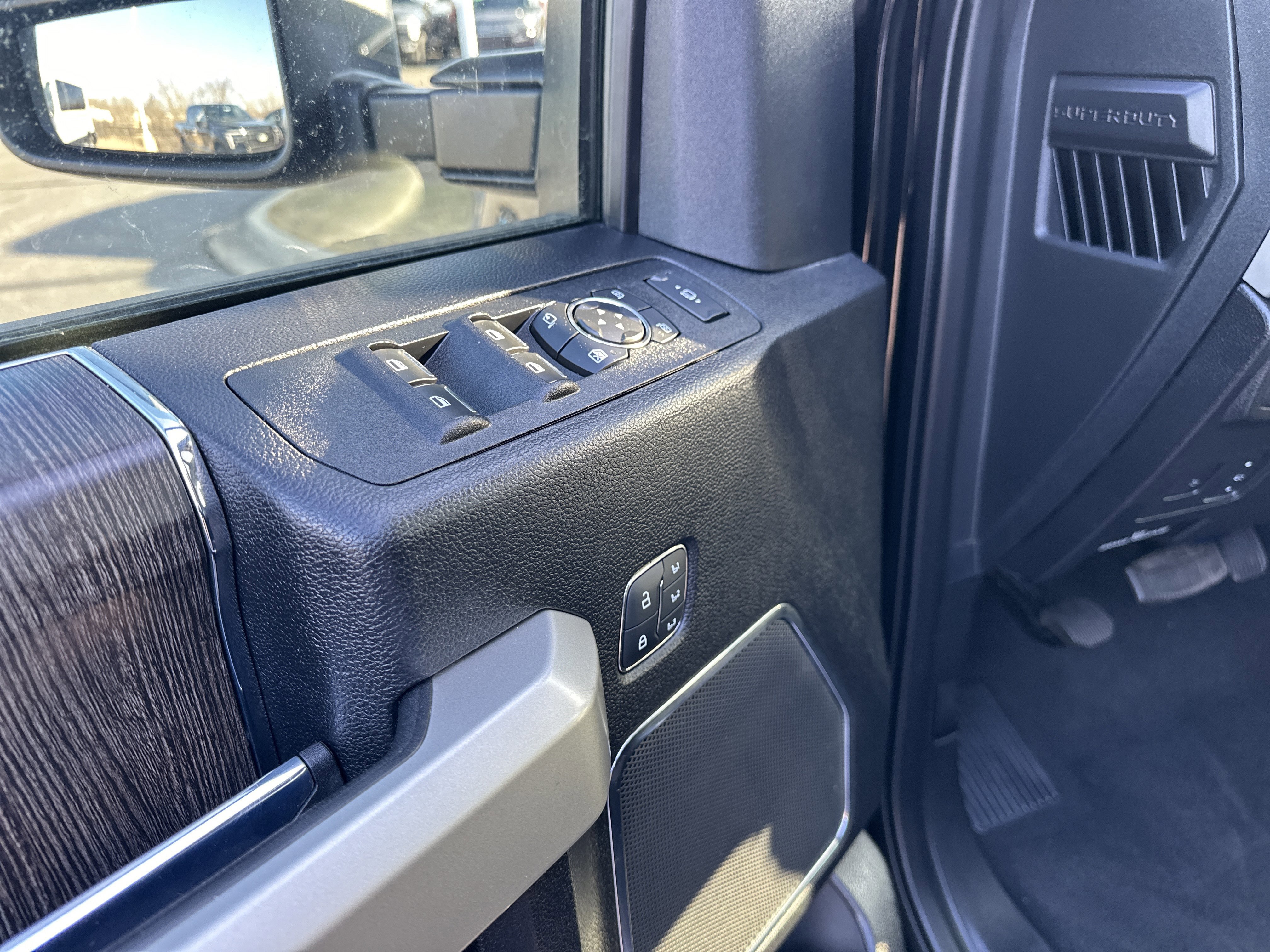 Certified 2021 Ford F250 Lariat w/ Lariat Ultimate Package image 14