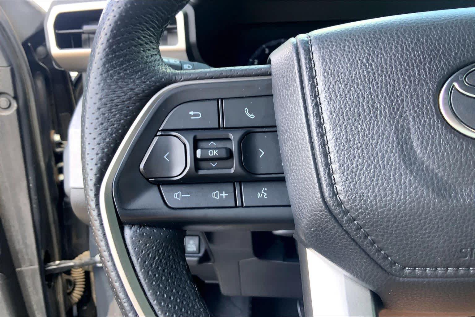 Used 2025 Toyota Tacoma 4x4 Double Cab Hybrid image 24