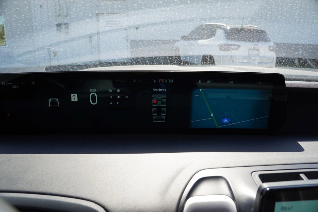Certified 2025 Ford Expedition Active AWD/4WD image 41