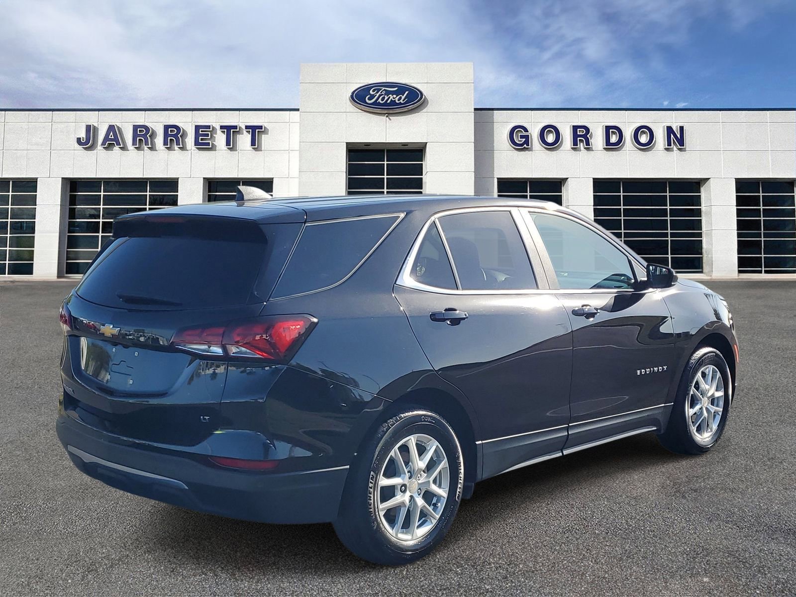 Used 2024 Chevrolet Equinox LT image 3