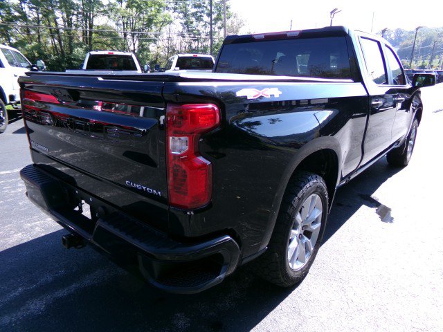 Used 2022 Chevrolet Silverado 1500 Custom AWD/4WD image 9