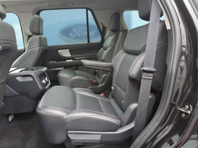 Certified 2025 Ford Expedition Active AWD/4WD image 25