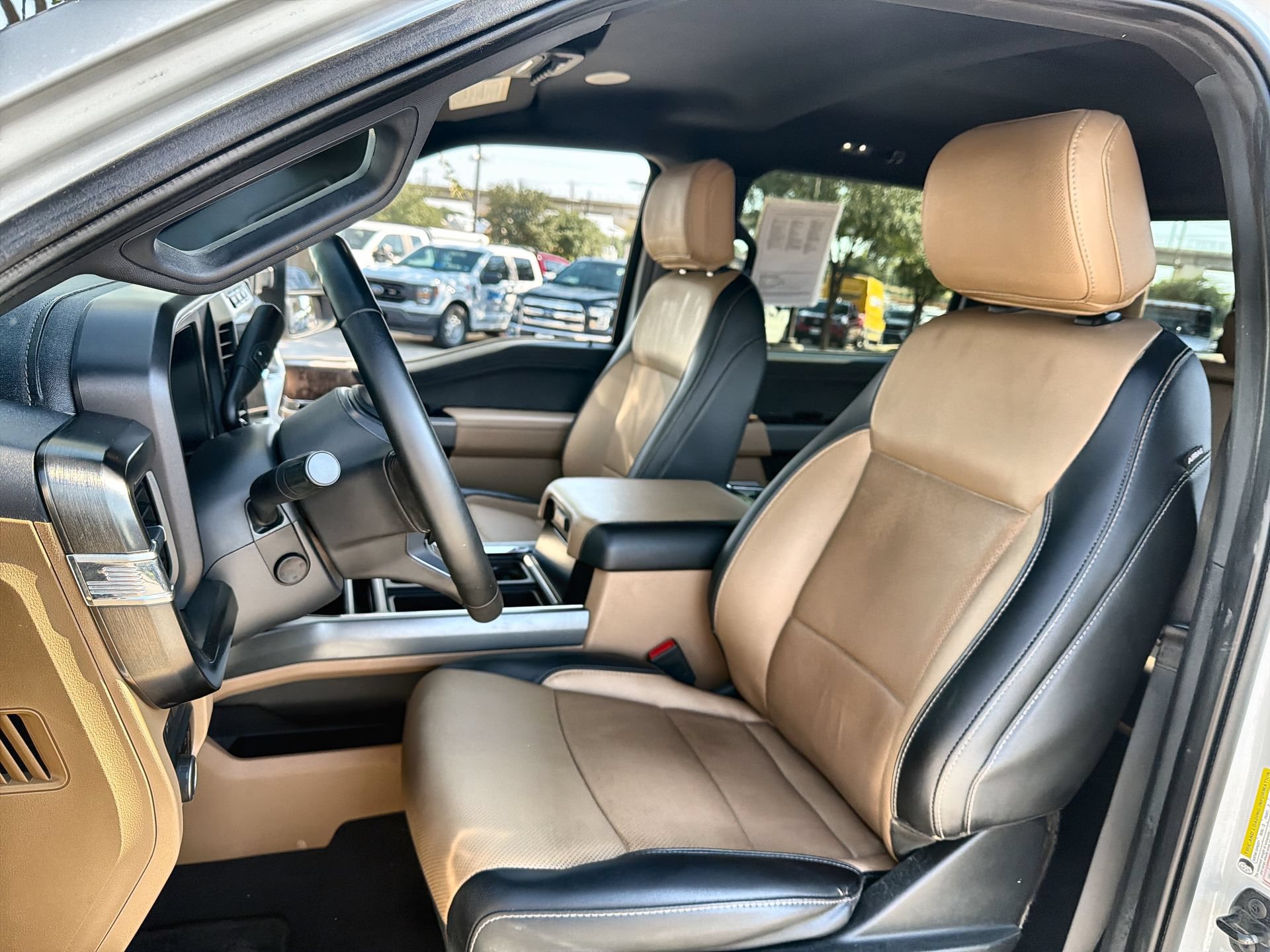 Certified 2023 Ford F250 Lariat w/ Lariat Ultimate Package AWD/4WD image 11