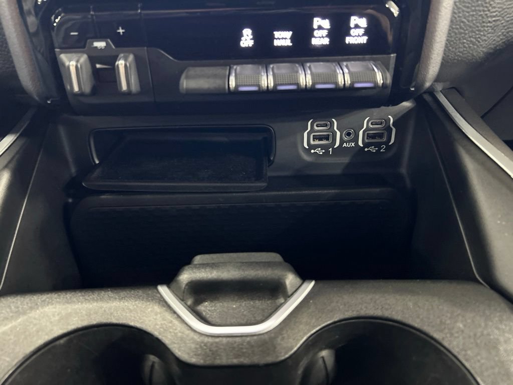 Used 2023 RAM 1500 Big Horn AWD/4WD image 24