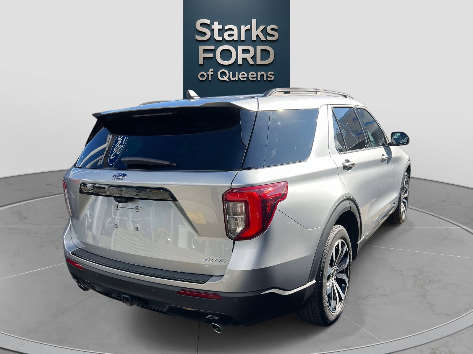 Certified 2022 Ford Explorer ST-Line w/ Class IV Trailer Tow Package image 4