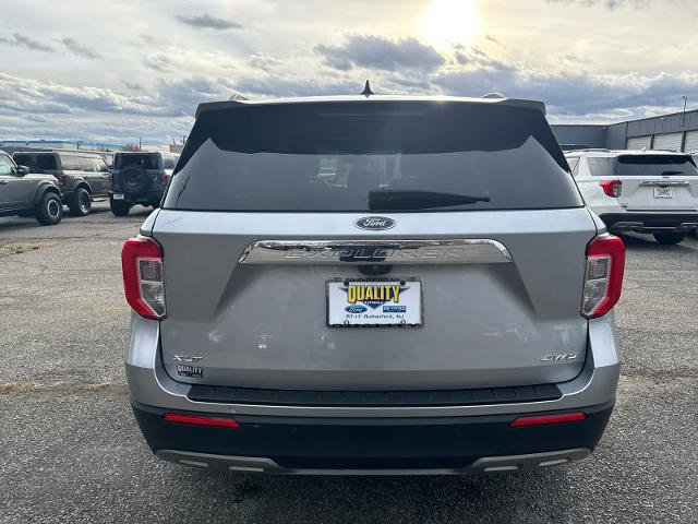 Certified 2022 Ford Explorer XLT w/ Equipment Group 202A image 5