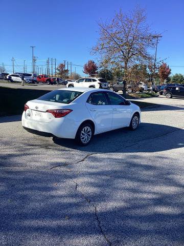 Used 2018 Toyota Corolla LE FWD image 6