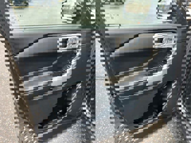 Certified 2023 Ford Explorer Limited w/ Equipment Group 301A image 11