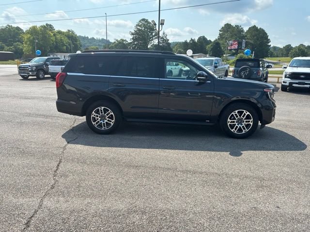 Certified 2025 Ford Expedition Active AWD/4WD image 56