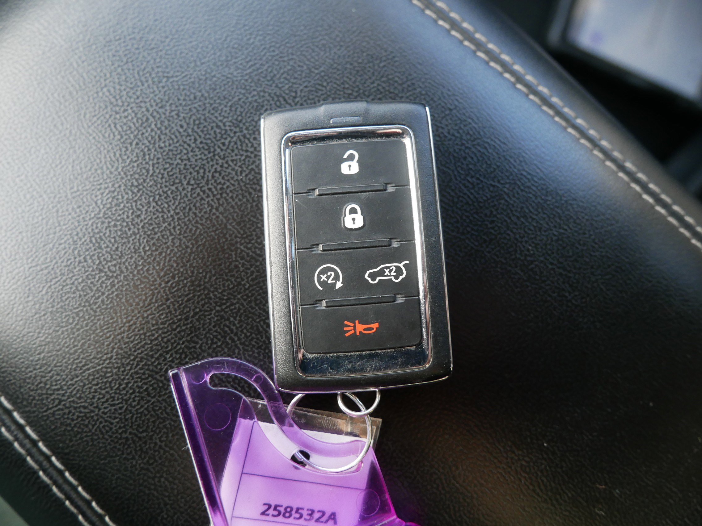 Used 2023 Jeep Grand Cherokee Laredo w/ Luxury Tech Group I image 30