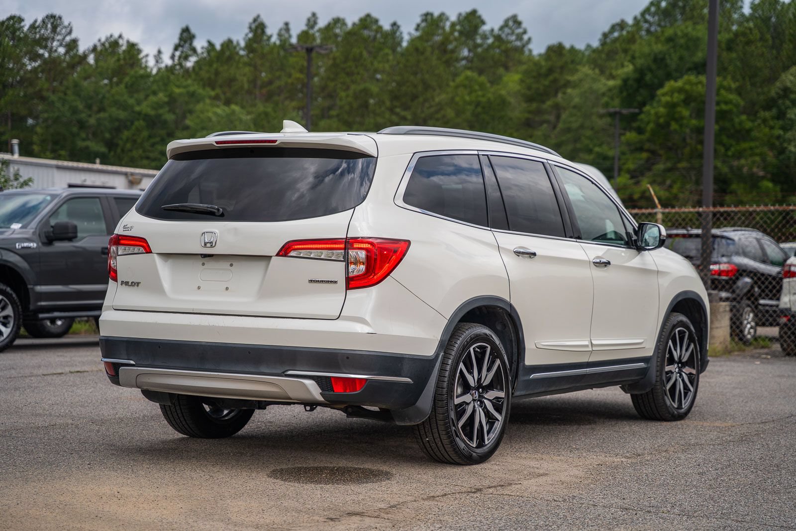 Used 2019 Honda Pilot Touring image 7