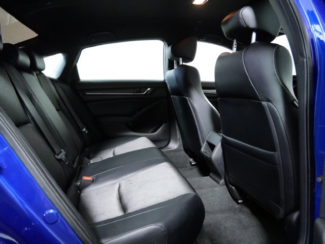 Used 2018 Honda Accord Sport image 12