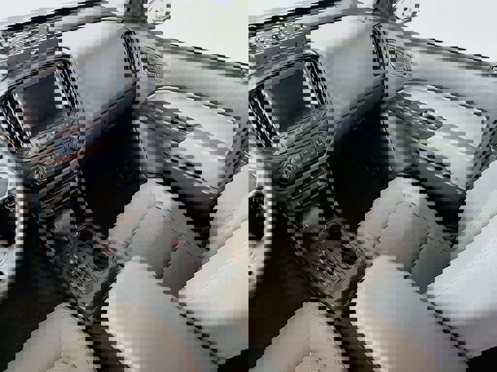 Used 2020 Chevrolet Colorado W/T w/ WT Convenience Package image 11