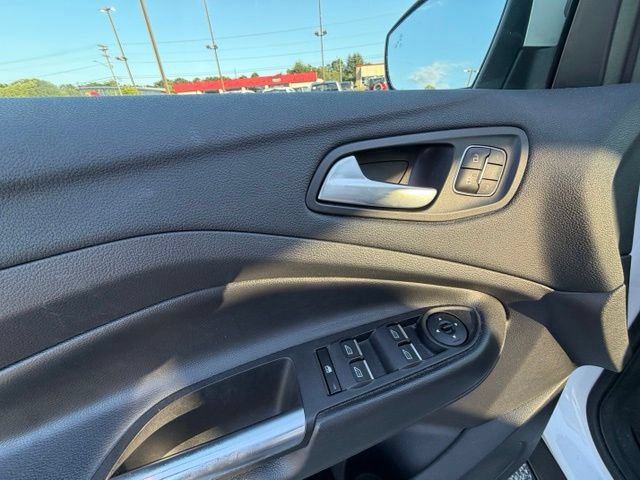 Certified 2017 Ford Escape Titanium AWD/4WD image 7