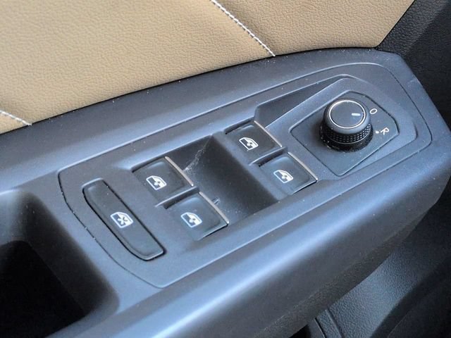 Used 2021 Volkswagen Atlas Cross Sport SE w/ V6 Towing Package FWD image 30