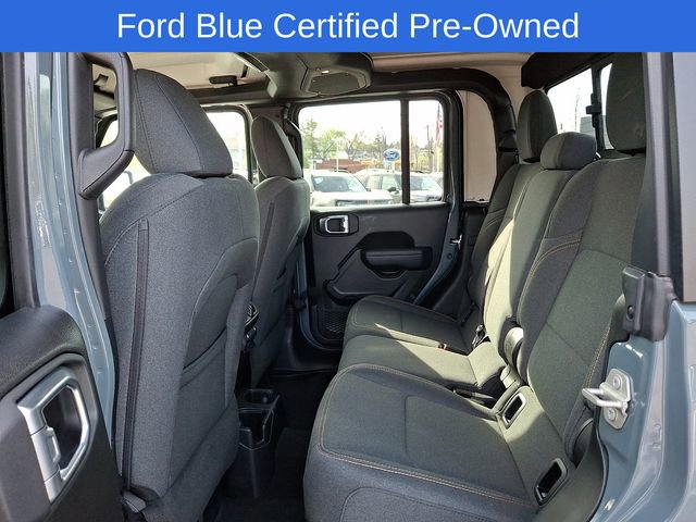 Used 2024 Jeep Gladiator Sport AWD/4WD image 12