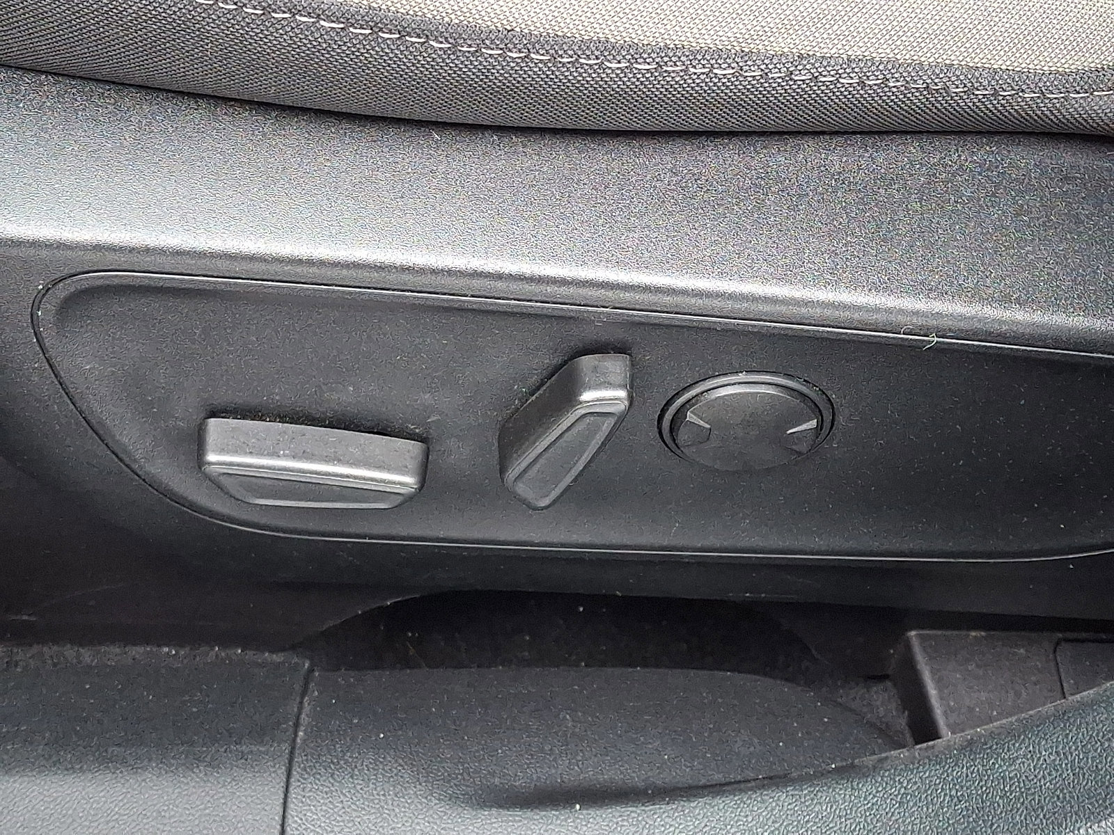 Certified 2021 Ford Escape SE w/ Convenience Package image 19