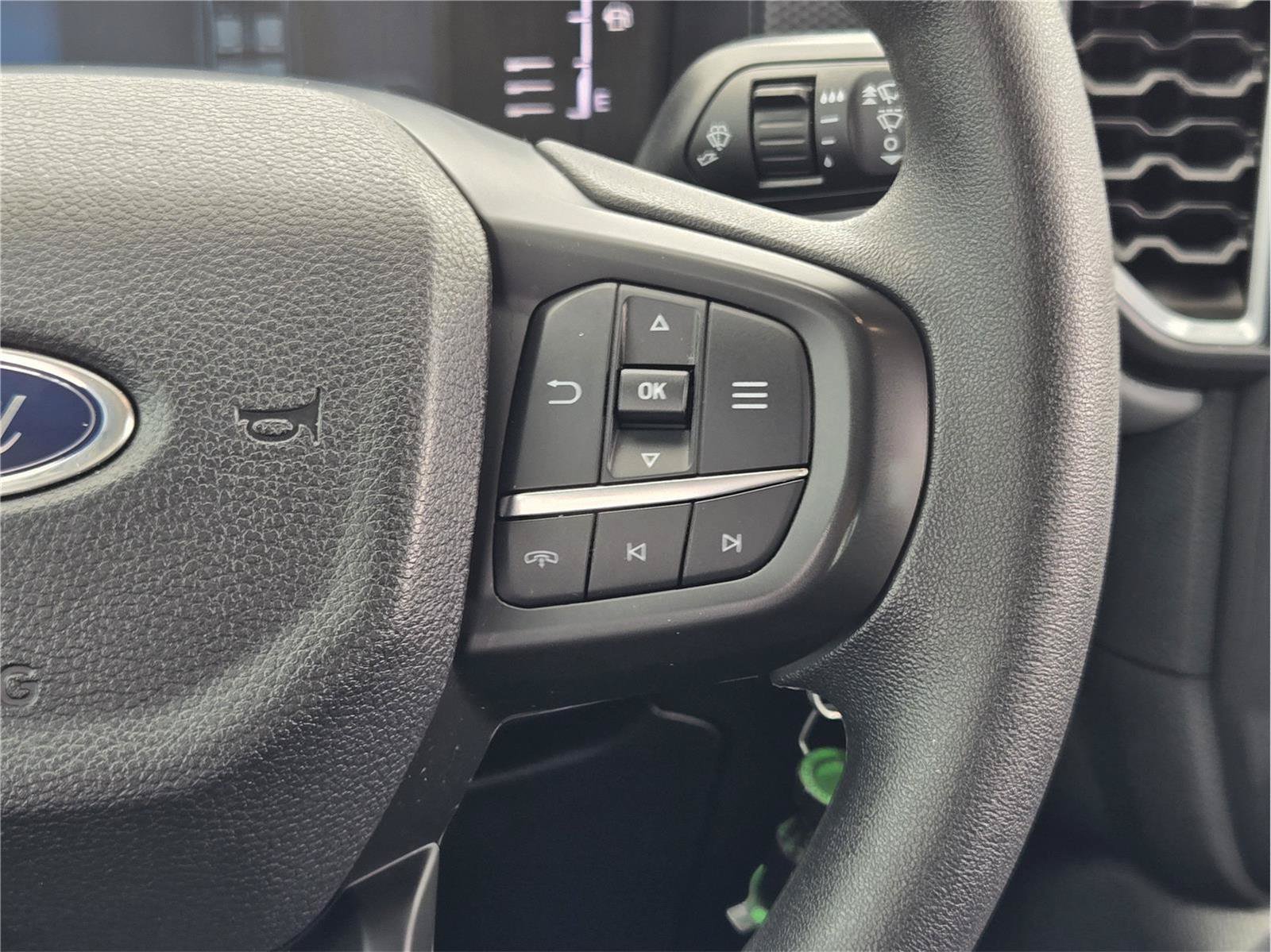 Certified 2025 Ford Ranger XL RWD image 27
