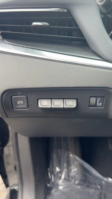 Used 2024 Buick Enclave Premium image 10