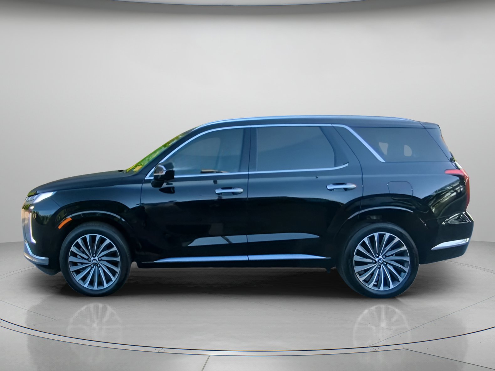 Used 2025 Hyundai Palisade Calligraphy FWD image 16