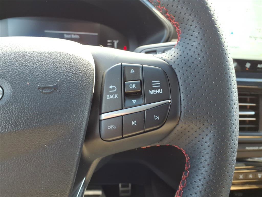 Certified 2024 Ford Escape ST-Line w/ Tech Pack #1 image 18