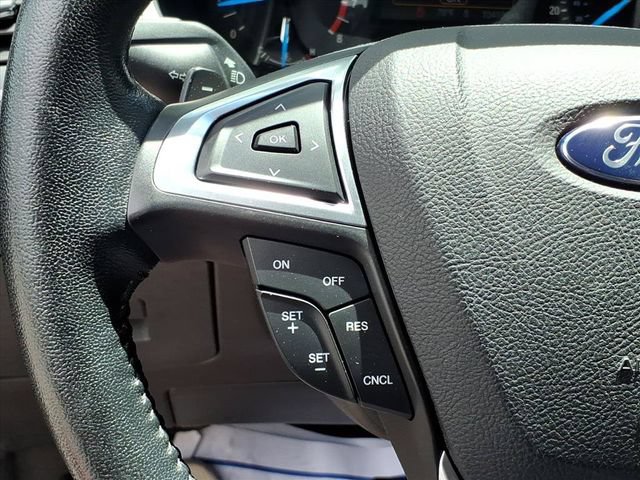 Certified 2017 Ford Edge SEL w/ Cargo Accessory Package AWD/4WD image 17