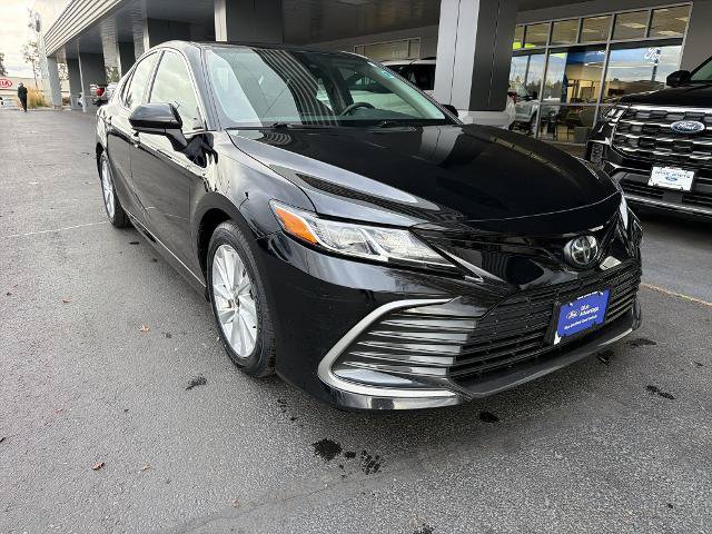 Used 2023 Toyota Camry LE FWD image 1