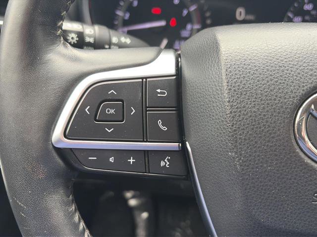 Used 2021 Toyota Highlander Platinum image 25