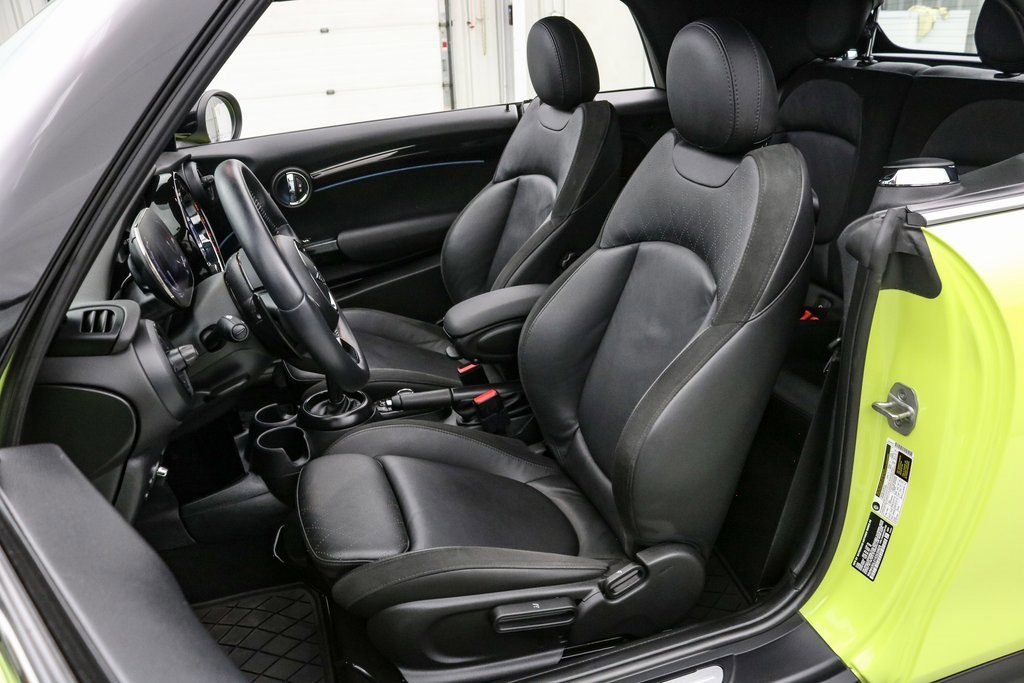 Used 2024 MINI Cooper S w/ Signature Upholstery Package image 20