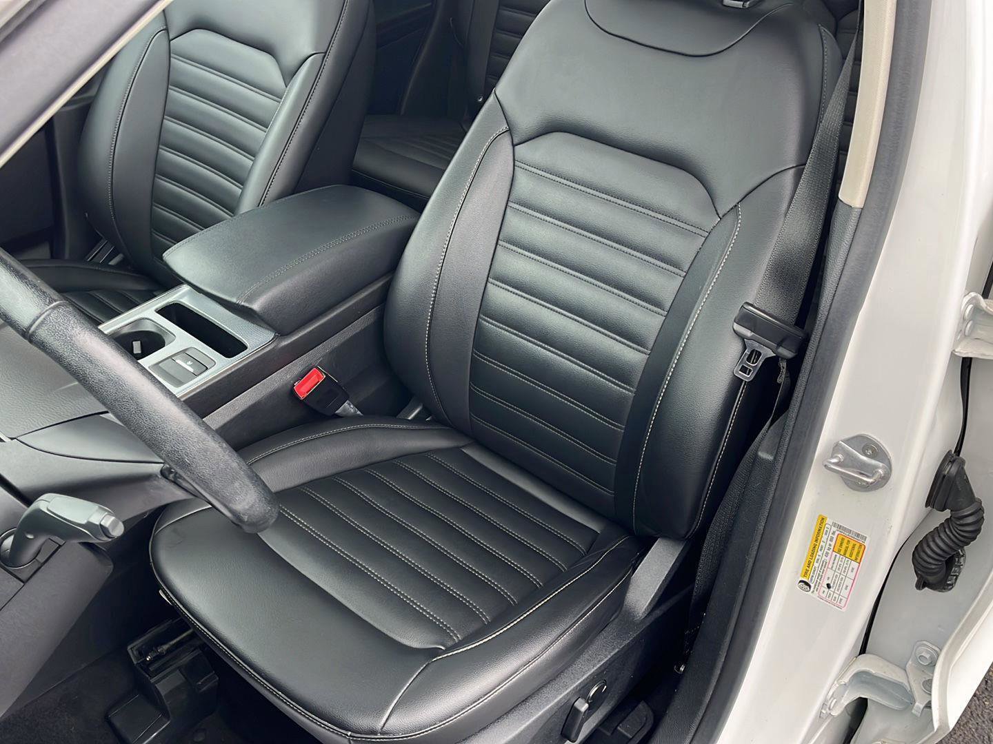 Certified 2021 Ford Edge SEL w/ Convenience Package image 10