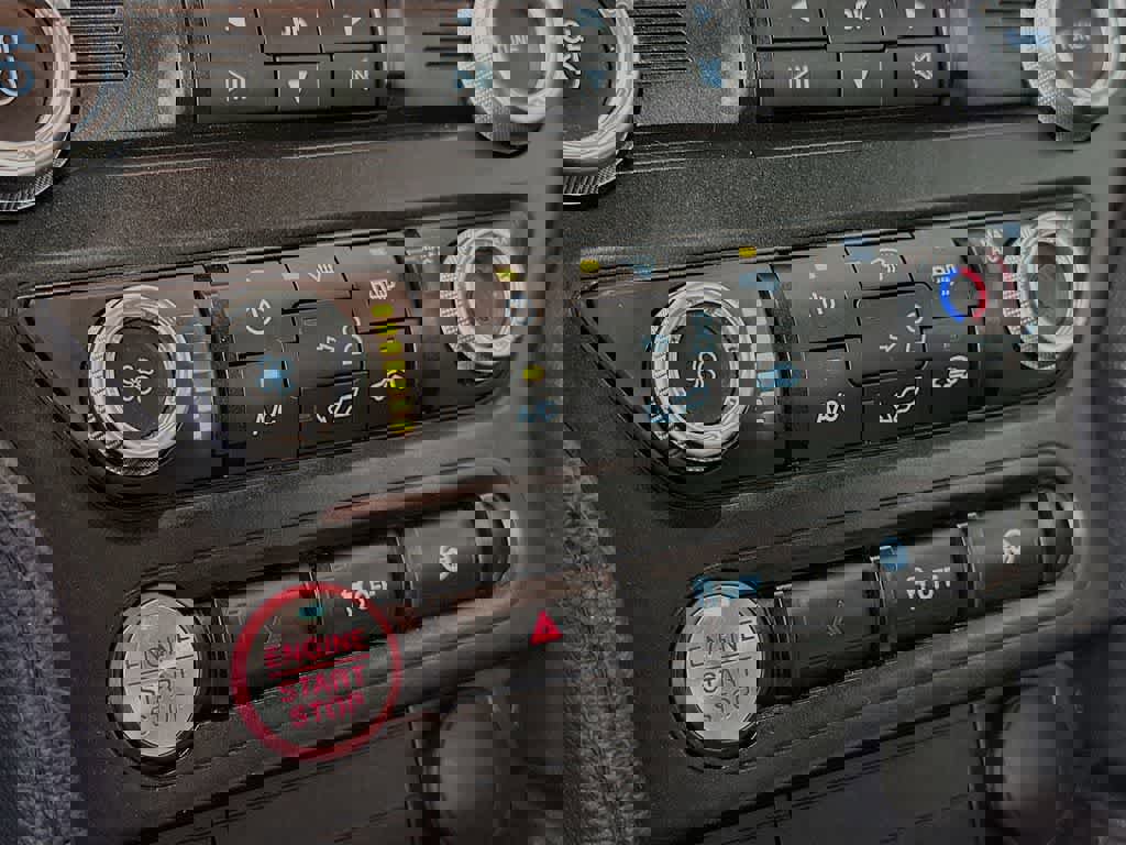 Certified 2022 Ford Mustang Coupe w/ Black Accent Package image 19