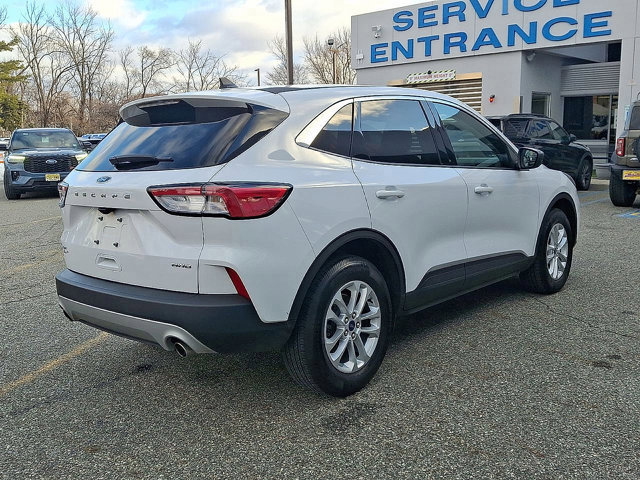 Certified 2022 Ford Escape SE image 8