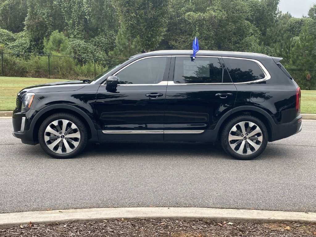Used 2021 Kia Telluride EX w/ EX Premium Package AWD/4WD image 11