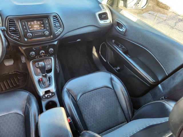 Used 2018 Jeep Compass Latitude w/ Cold Weather Group image 14