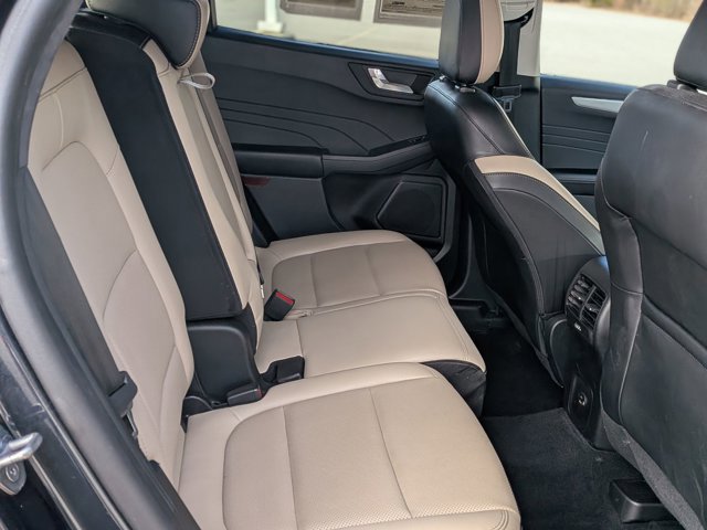 Certified 2022 Ford Escape SEL w/ Technology Package image 35