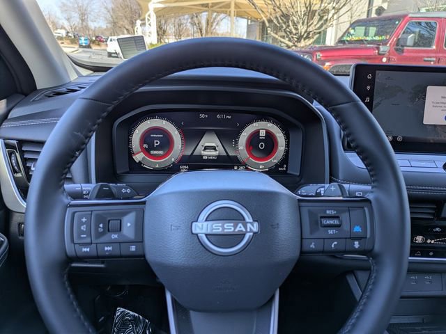 Used 2025 Nissan Rogue SL w/ SL Premium Package image 28